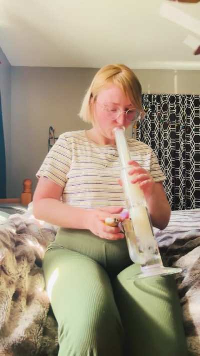 Don’t smoke as much as I used to so here’s a little cloud for ya!