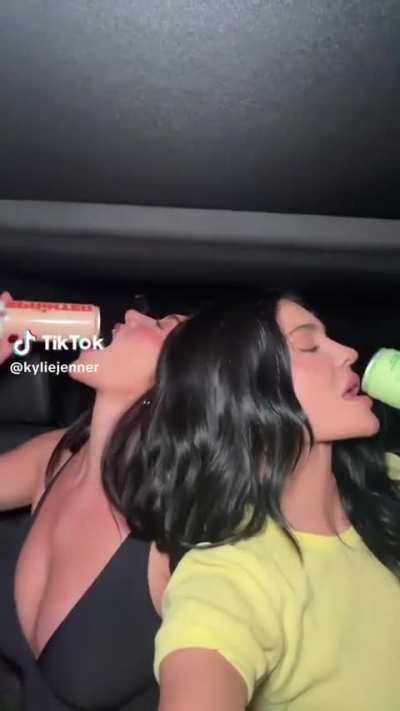 Stassie & Kylie - TikTok - part 1