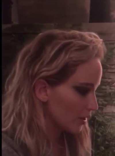 Emma stone and Jennifer lawrence are so cute!