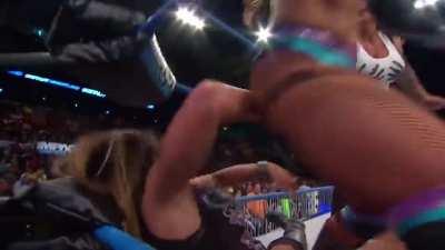 Mickie James eats ass