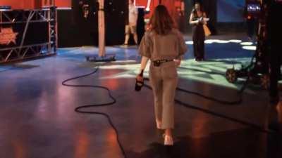 GIF aus der TVNOW Doku „Von Insta zu Ninja“ .... #RIPBeautxVlogs