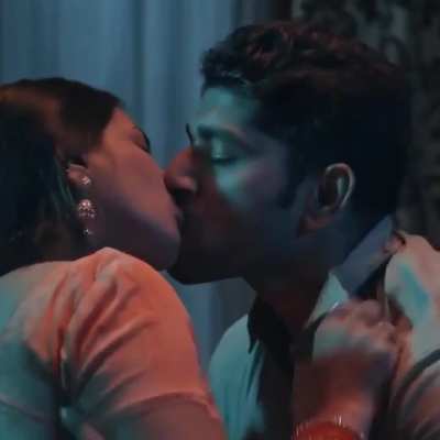 Jonita d Cruz kissing