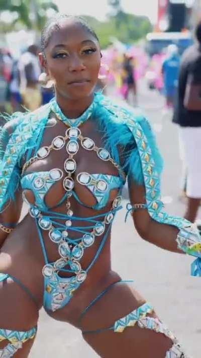 Laawd @official.deefinewhine 🎥 nigelsocrazy_