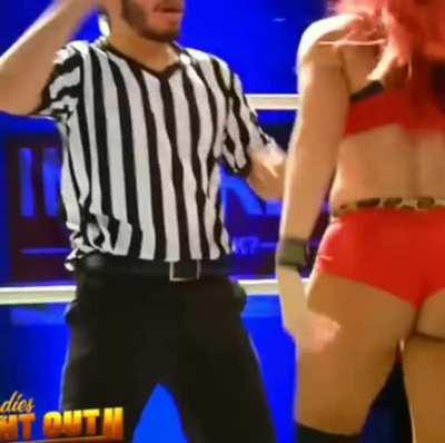 Ivelisse and her AMAZING ass
