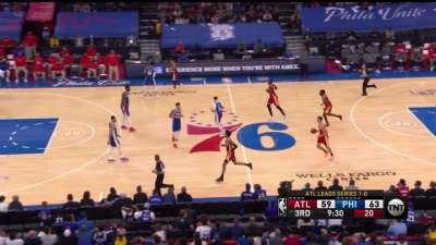 [Highlight] Danny Green bricks triple in transition and hears the boos from crowd