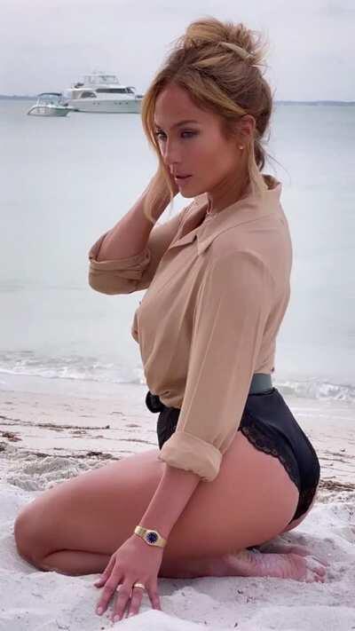 BTS of JLo's InStyle Magazine 