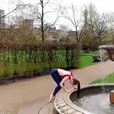 HMC while I try to be Ariel from the Little Mermaid