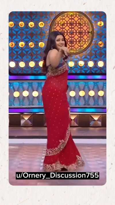 Prajakta Mali 🥵😈