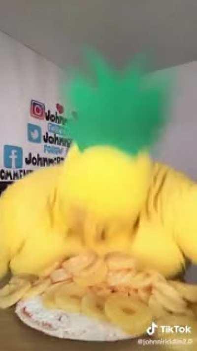 I just watched a pizza get fucking assaulted. I- I need a moment...