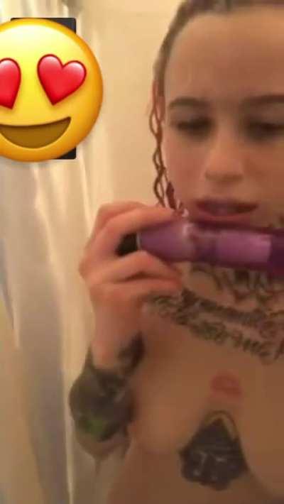 Marlee la flare giving head to dildo on FaceTime 