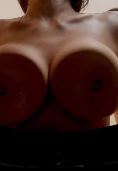 Boobs behind glass!!