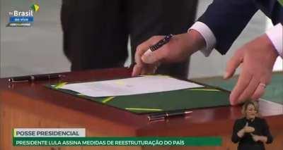 Fim do sigilo de 100 anos