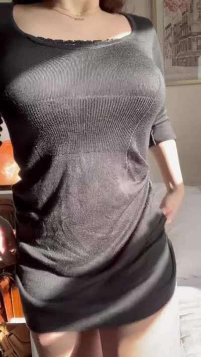 Morning sun on my pussy lips and puffy titties makes my day so much better