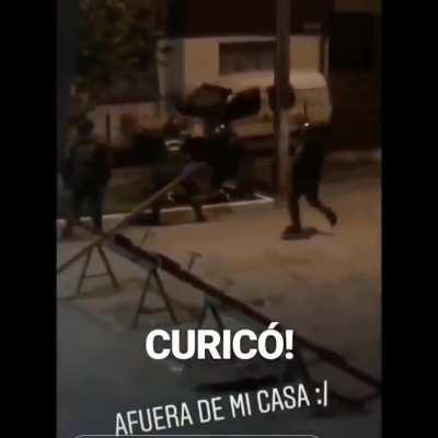 4 años del 18-O: Registro del actuar policial y militar que hizo escalar las tensiones durante las primeras semanas del Estallido