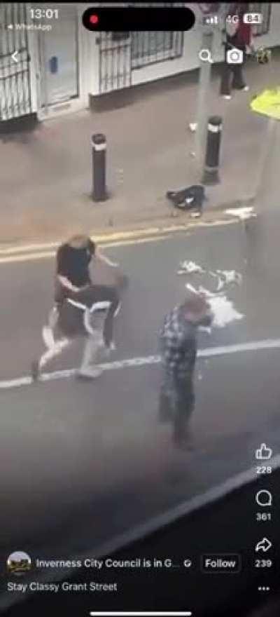 Girl Who Tries To Break A Fight Apart Gets Hit In The Face But Immediately Claps Back