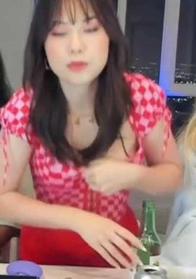 More Jodi jiggle because never enough