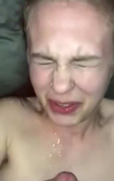 Cum Hating Amateur Gets It In The Eye