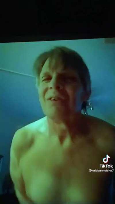 How to pick up chicks at the playground