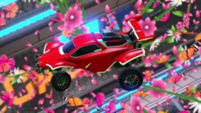 Caught an Octane frolicking in the flowers