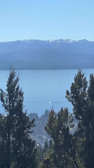 Continúan los reportes de luces misteriosas en el Nahuel huapi