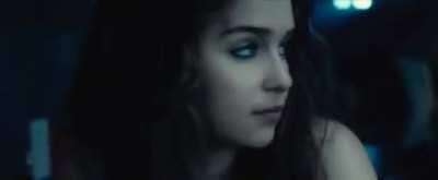 I would cum in my pants so fast if Emilia Clarke did this to me