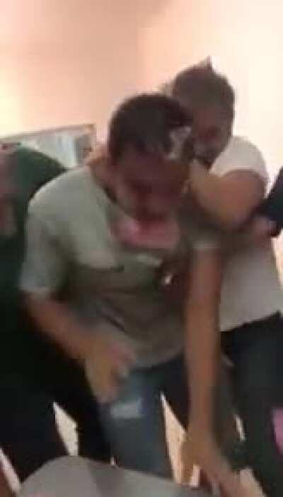 Hasta el papá le entró a la 