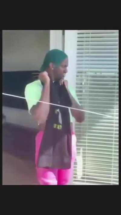 trying to dry some close here