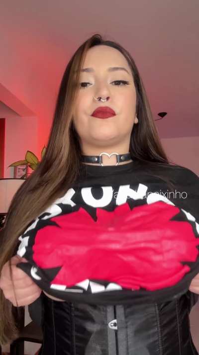 sorry, I forgot my bra today