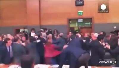 SUNAMI STYLE, BITCH!