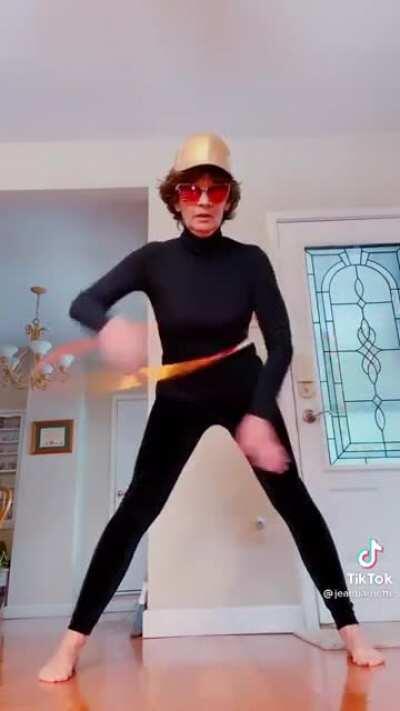 Better step it up Stephanie!