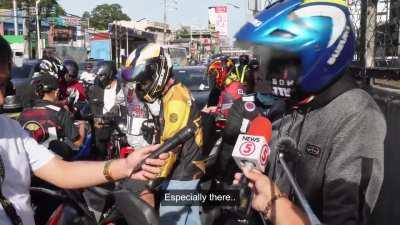 .. driving on an exclusive bus lane. (PH)