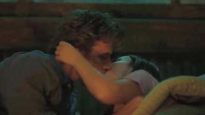 Victoria Justice - French Kiss in 