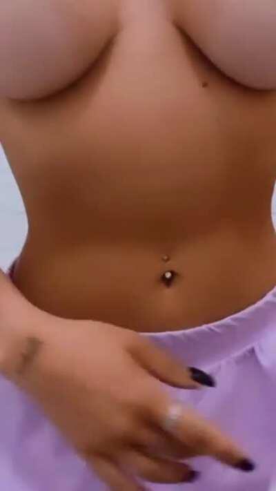 Shopia Carracini/NSFW