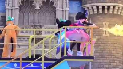 Minnie spares no one.