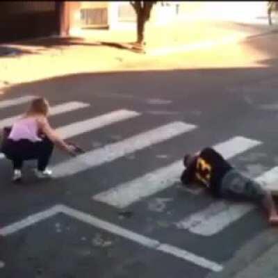 Armed robber get shot by an off duty police officer (of course it’s Brazil). DoV ?