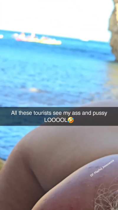 INSANE EXHIBITIONIST VOYEUR action at a public beach🏖 (EVERYONE was watching us🙈 Random guys and couples started masturbating/cumming) see the full video on OnlyFans👈💦🥵