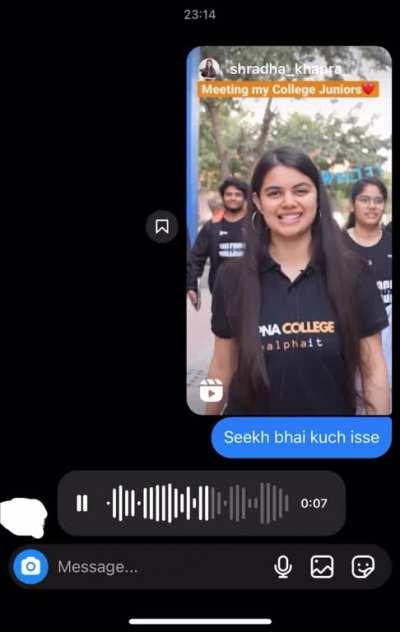 Apni kaksha lmao😂