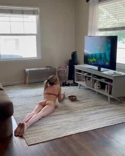 Alyssa Hill (@thee_alyssahill)