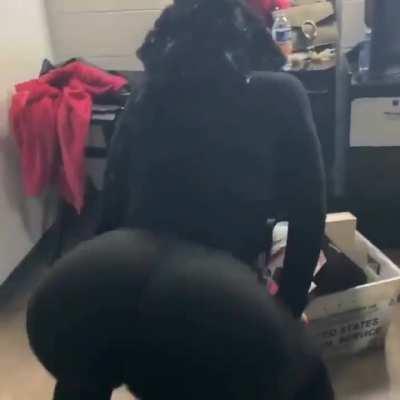 Ari Fletcher (@therealkylesister)