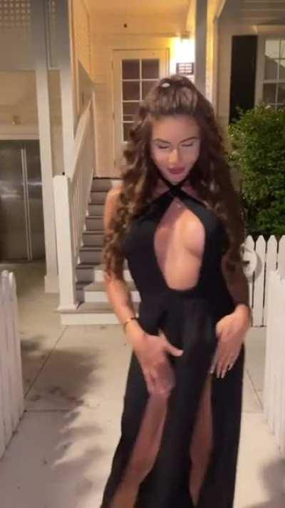 [kik,smithjjj2022] super horny. Would love some filthy buds to help me stroke my cock by sending some sexy trans girls