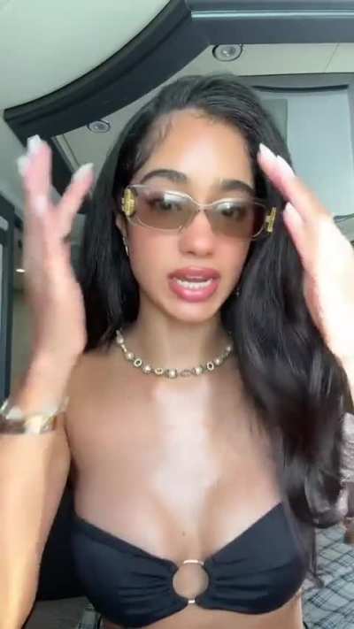 Boat day outfit in Miami