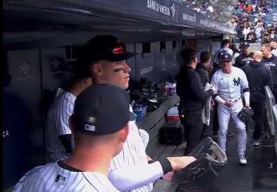 [Highlight] Aaron Judge works on his pitching mechanics