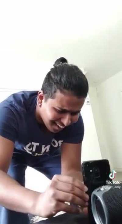 Better exploit my dead pet so I can get some likes