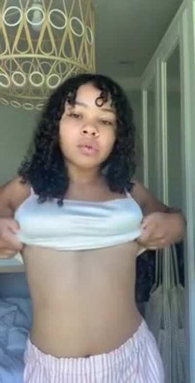 Little titty drop 💕