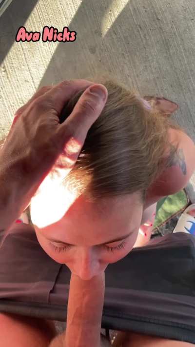 Be honest, how many girls have you fucked in public in 2025?😈 Full vid is FREE on OF 🥰