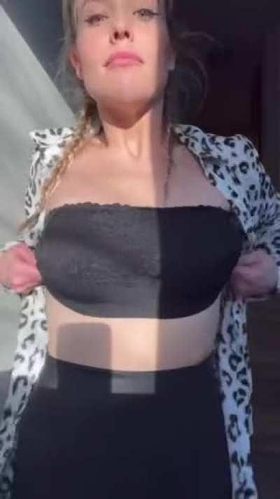 Rise and shine…serving up some coffee with MILF