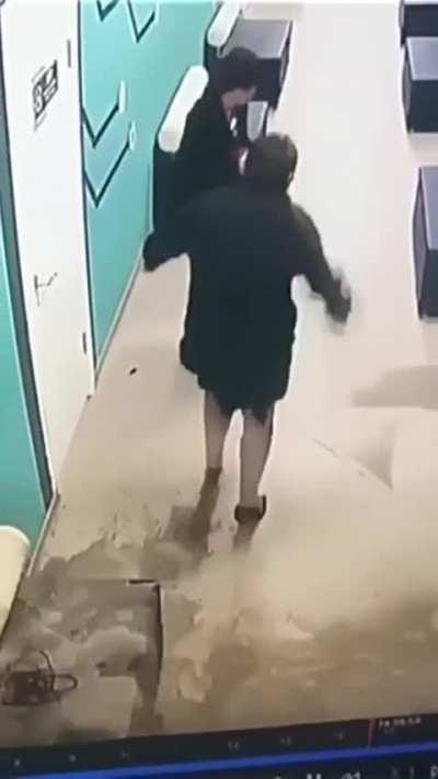 A Russian teacher and her pupil got a disgusting surprise 💩