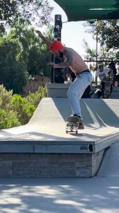 Kf manny [37YO]