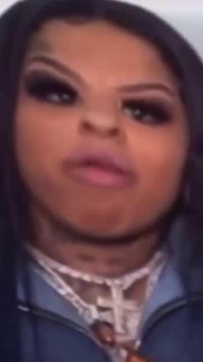 What a lovely young lady 😊