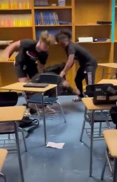 Kid gets Jumped in Class! 👊🏽